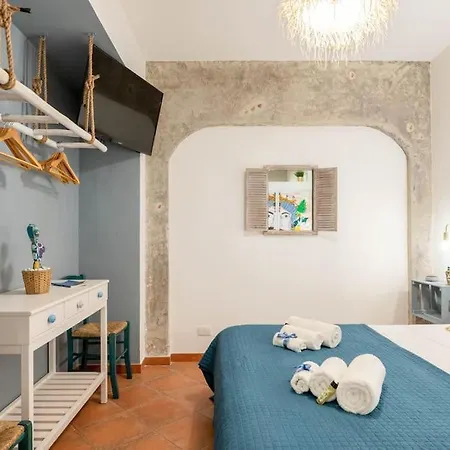 Casa vacanze Salt Sea Taormina-naxos 10 Meters From The Sea