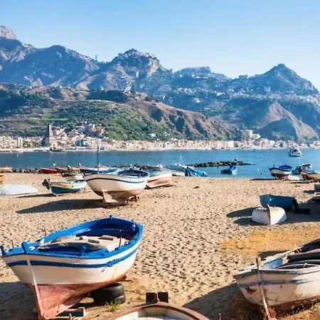 Salt Sea Taormina-naxos 10 Meters From The Sea Holiday home *